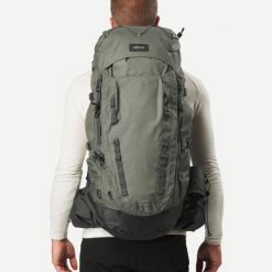 Plecak trekkingowy męski Forclaz MT900 Symbium 50+10 l. Brązowe plecaki męskie FORCLAZ, bez wzorów, z poliamidu. Za 649.99 zł.