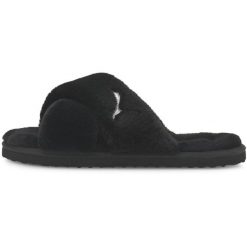 Klapki Puma Fluff X Strap, Kobiety. Białe klapki damskie Puma, bez wzorów, bez obcasa. Za 190.00 zł.