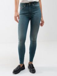 Jeansy damskie push up z wysokim stanem niebieskie Melinda High Waist 327. Niebieskie jeansy damskie Big Star, z podwyższonym stanem. W wyprzedaży za 229.99 zł.