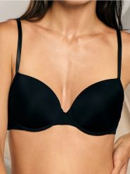 Biustonosz push-up - czarny. Czarne biustonosze Sinsay, bez wzorów. Za 14.99 zł.