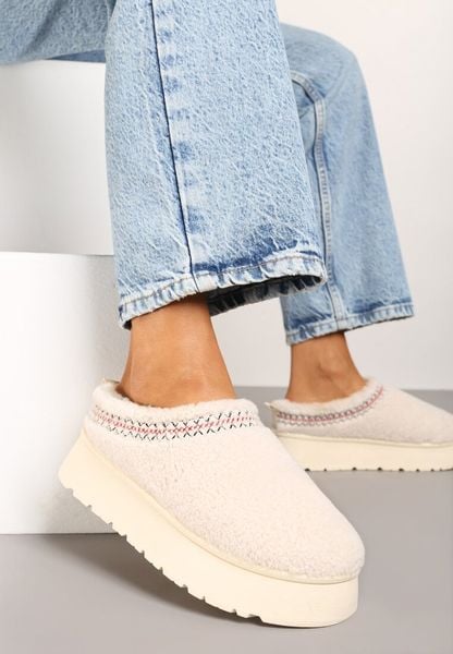 Beżowe Śniegowce na Platformie Ozdobione Haftem i Niską Cholewką Zinnicira. Brązowe śniegowce damskie Renee, z jeansu, przed kostkę. Za 69.99 zł.