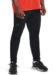 Under Armour Spodnie sportowe w kolorze czarnym rozmiar: M. Czarne spodnie sportowe męskie Under Armour, z materiału. Za 184.46 zł.