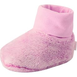 Buty niemowlęce w kolorze różowym. Czerwone buciki dla niemowląt Reima, z bawełny, bez zapięcia. W wyprzedaży za 32.95 zł.