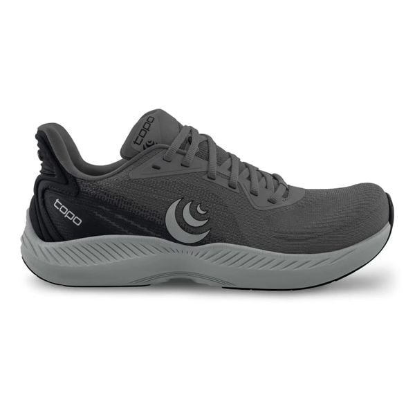 Damskie buty do biegania Topo Athletic Fli-Lyte 6. Czarne obuwie do biegania damskie Topo Athletic. Za 637.00 zł.