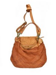 Amara Skórzana torebka "Merida" w kolorze jasnobrązowym - 30 x 30 x 14 cm rozmiar: onesize. Brązowe torebki klasyczne damskie Amara, bez wzorów, z materiału, bez dodatków. Za 500.38 zł.