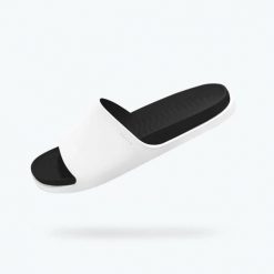 Klapki NATIVE SPENCER LX. Białe klapki i japonki męskie Native Shoes. Za 139.99 zł.