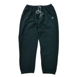 Second life - Męskie czarne spodnie do biegania - Stan bardzo dobry. Czarne spodnie materiałowe męskie CHAMPION, bez wzorów, sportowe. Za 97.25 zł.