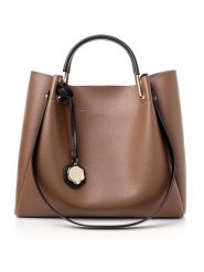 Vince Camuto Torebka "Sicilia" w kolorze brązowym - 32 x 28 x 14 cm rozmiar: onesize. Brązowe torebki klasyczne damskie Vince Camuto, bez wzorów, z materiału, bez dodatków. Za 165.99 zł.