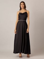 APART Sukienka w kolorze czarnym rozmiar: 38. Czarne sukienki damskie Apart, bez wzorów, bez kołnierzyka, bez ramiączek, maxi. Za 239.99 zł.