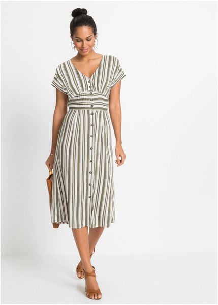 Sukienka ze zrównoważonej wiskozy. Zielone sukienki damskie bonprix, na lato, bez wzorów, z wiskozy, bez kołnierzyka, bez ramiączek, plisowane. Za 107.99 zł.