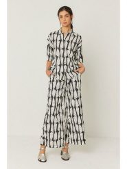 SKFK Bluzka "Eukene" w kolorze kremowo-antracytowym rozmiar: M. Brązowe bluzki damskie SKFK, m, bez wzorów, z wiskozy, bez kołnierzyka, bez ramiączek. Za 208.99 zł.