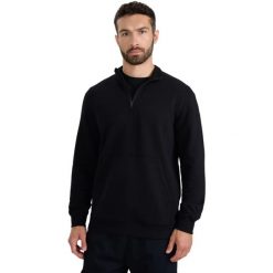 Bluza męska 4F M1902 głęboka czerń 4FWAW25TSWSM1902 20S. Czarne bluzy bez kaptura męskie 4f, bez wzorów, sportowe, bez kołnierzyka, bez ramiączek. Za 119.00 zł.