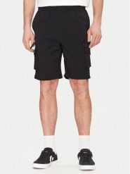 Resteröds Szorty materiałowe Marc 55251 6440 Czarny Regular Fit. Czarne szorty męskie Resteröds, z materiału, bez kołnierzyka. Za 179.99 zł.
