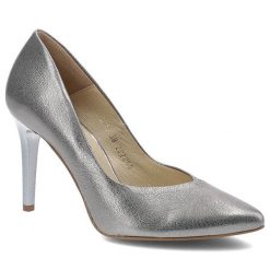 Czółenka damskie Clasicco, cholewka ze skóry naturalnej wnętrze wykończone skórą wkładka skórzana obcas smukły nosek wąski, srebrne, 1916-593. Szare czółenka damskie Clasicco, bez wzorów, ze skóry, bez obcasa, na obcasie. Za 219.00 zł.