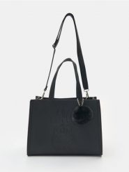 Torebka tote z odpinanym paskiem z tłoczeniem Minnie Mouse - czarny. Czarne torebki klasyczne damskie Sinsay, bez wzorów, z tłoczeniem, bez dodatków. Za 49.99 zł.