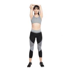 Damski Biustonosz Sportowy Swoosh DriFIT. Szare biustonosze sportowe damskie Nike, bez wzorów, z materiału. Za 203.99 zł.