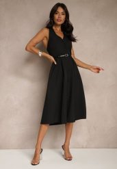 Czarna Rozkloszowana Sukienka z Guzikami Folunira. Czarne sukienki damskie Renee, na lato, m, bez wzorów, eleganckie, bez kołnierzyka, bez ramiączek, midi, rozkloszowane. W wyprzedaży za 97.99 zł.