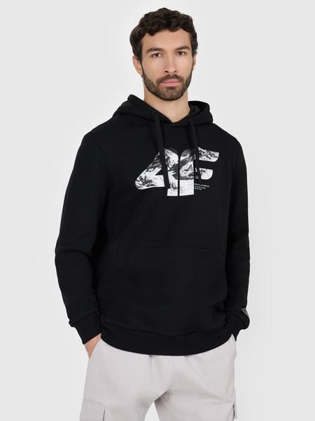 4F Bluza dresowa nierozpinana z kapturem męska - czarna M. Czarne bluzy z kapturem męskie 4f, m, z dresówki. W wyprzedaży za 199.99 zł.