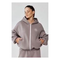 Damska bluza sportowa oversize Rough Radical Trip Hoodie Zip. Brązowe bluzy bez kaptura damskie ROUGH RADICAL, bez wzorów, bez ramiączek, bez kaptura. Za 175.92 zł.