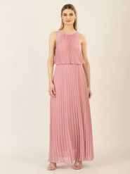 APART Sukienka w kolorze jasnoróżowym rozmiar: 44. Różowe sukienki damskie Apart, bez wzorów, bez kołnierzyka, bez ramiączek, maxi. Za 310.38 zł.