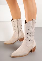 Jasnobeżowe Ażurowe Botki Vices na Obcasie w Stylu Kowbojek Helori. Brązowe botki damskie Born2be, z jeansu, boho, bez obcasa, na obcasie, bez zapięcia. Za 139.99 zł.