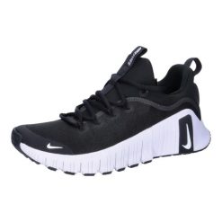 Buty do biegania damskie Nike Free Metcon 6. Czarne obuwie do biegania damskie Nike. Za 539.00 zł.
