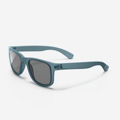 Okulary przeciwsłoneczne turystyczne dla dzieci Decathlon MH K140 - kat. 3. Niebieskie okulary przeciwsłoneczne dziecięce Decathlon. Za 39.99 zł.