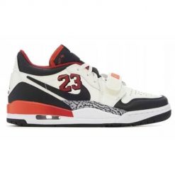 Buty do chodzenia męskie Nike Air Jordan Legacy 312 Low. Białe buty sportowe na co dzień męskie Nike, z materiału, bez zapięcia, trekkingowe, Nike Air Jordan. Za 612.00 zł.