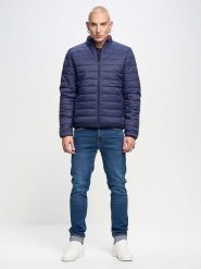 BIG STAR Dwustronna kurtka pikowana w kolorze granatowo-czerwonym rozmiar: L. Czerwone kurtki męskie Big Star, l, bez wzorów, retro, bez kaptura. Za 229.99 zł.