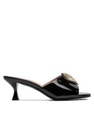 LOVE MOSCHINO Klapki JA28045G0IIH0000 Czarny. Czarne klapki damskie Love Moschino, bez wzorów, ze skóry, bez obcasa. Za 649.99 zł.