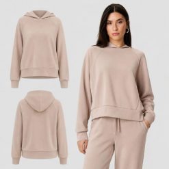 BLUZA DAMSKA 4F DRESOWA NIEROZPINANA Z KAPTUREM Z MODALEM KOLOR BEŻOWY. Brązowe bluzy z kapturem damskie 4f, l, z dresówki. Za 136.00 zł.