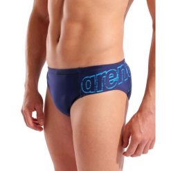Kąpielówki Arena Scratchy Swim Briefs Navy. Niebieskie kąpielówki męskie Arena, l, bez wzorów, do pływania. Za 119.99 zł.