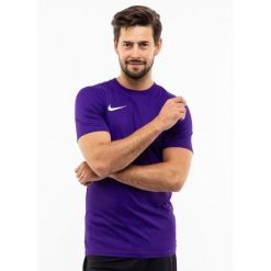 Koszulka treningowa męska Nike Dry Park Vii. Fioletowe t-shirty sportowe męskie Nike, m, bez ramiączek, do piłki nożnej. Za 89.99 zł.
