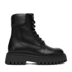 Trapery G-Star Raw. Czarne trapery damskie G-Star Raw, bez obcasa. Za 359.99 zł.