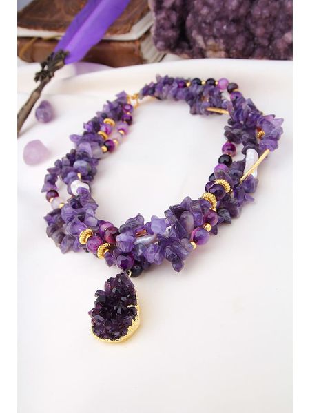 L'Atelier de Gaia Pozłacany naszyjnik z ametystami - dł. 47 cm rozmiar: onesize. Różowe naszyjniki damskie L'Atelier de Gaia, pozłacane. Za 187.07 zł.