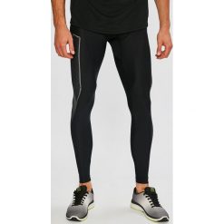 Under Armour - Spodnie. Czarne spodnie sportowe męskie Under Armour, z dzianiny. W wyprzedaży za 129.90 zł.