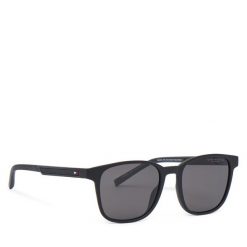 Okulary przeciwsłoneczne Tommy Hilfiger. Czarne okulary przeciwsłoneczne męskie Tommy Hilfiger. Za 399.99 zł.