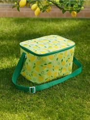 Torba termiczna z owocowym motywem - żółty. Żółte torby męskie na ramię Sinsay, bez wzorów, z materiału, na ramię. W wyprzedaży za 17.99 zł.