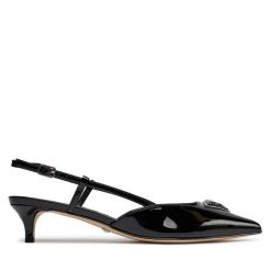 Sandały Guess. Czarne sandały damskie Guess, z aplikacjami, bez obcasa, na słupku. Za 309.99 zł.