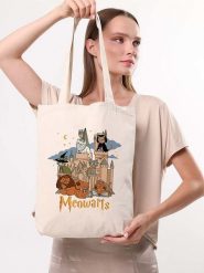 MORI Torebka w kolorze kremowym - 25 x 40 x 8 cm rozmiar: onesize. Brązowe torebki klasyczne damskie MORI, bez wzorów, z bawełny, bez dodatków. Za 30.99 zł.