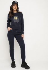 Granatowy Bawełniany Komplet Dresowy z Ociepleniem i Misiem Bluza i Spodnie z Gumką w Pasie Nelasina. Niebieskie bluzy bez kaptura damskie Born2be, m, z bawełny. Za 89.99 zł.