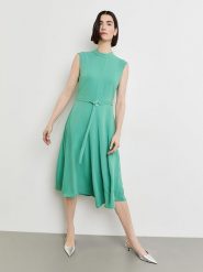 Gerry Weber Sukienka w kolorze turkusowym rozmiar: 38. Niebieskie sukienki damskie Gerry Weber, bez wzorów, bez kołnierzyka, bez ramiączek, midi. Za 214.70 zł.