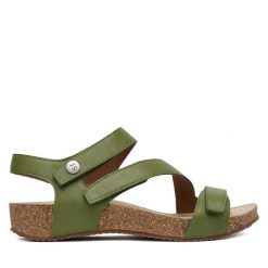 Sandały Josef Seibel. Zielone sandały damskie Josef Seibel, bez wzorów, bez obcasa, na płaskiej podeszwie. Za 399.99 zł.