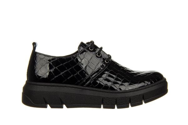 Półbuty Bayla-161 161 745 18 Black Croco 161616, Czarny, Skóra lakierowana - 41. Czarne półbuty damskie Bayla, bez wzorów, z gumy, eleganckie, bez obcasa. W wyprzedaży za 314.10 zł.