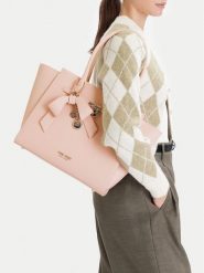 Nine West Torebka CEO-Serene-I-LX10186 Różowy. Czerwone torebki klasyczne damskie Nine West, bez wzorów, z materiału, bez dodatków. Za 369.99 zł.