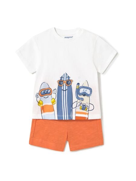 Mayoral Komplet t-shirt i spodenki 1656 Pomarańczowy Regular Fit. Brązowe spodnie niemowlęce Mayoral, bez wzorów, z bawełny. Za 69.99 zł.