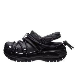 Crocs Classic Mega Crush Clog Rauw Alejandro Black. Czarne kombinezony damskie Crocs, bez wzorów, z materiału, klasyczne, bez kołnierzyka, bez ramiączek. Za 3,804.71 zł.