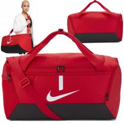 Torba sportowa Nike Academy Duff L treningowa na ramię z komorą na buty 95L. Czerwone torby męskie na ramię Nike, bez wzorów, na ramię. Za 145.00 zł.