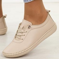 Beżowe skórzane półbuty damskie T.Sokolski 2023. Brązowe półbuty damskie Sokolski, bez wzorów, z jeansu, biznesowe, z okrągłym noskiem, bez obcasa, na płaskiej podeszwie. Za 249.00 zł.