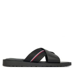 Klapki Tommy Hilfiger. Czarne klapki i japonki męskie Tommy Hilfiger. Za 179.99 zł.